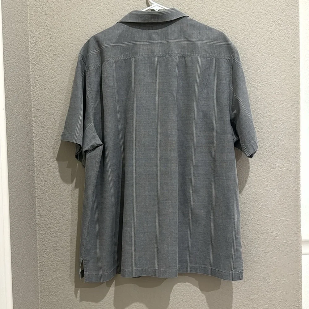 NWOT Tommy Bahama | Silk Button Down